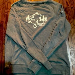 Columbia women’s medium crew neck, green/gray so comfortable live the journey